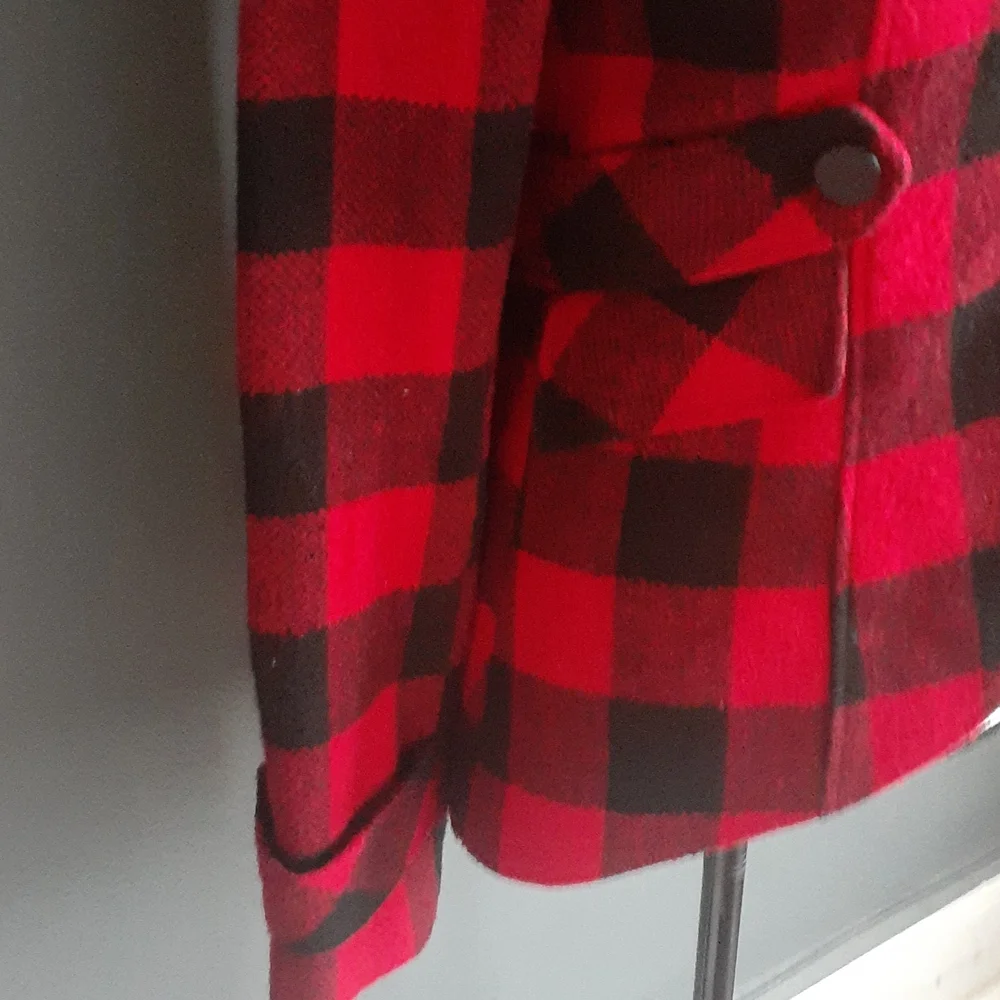 Aqua  red button down shacket XS. - Picture 3 of 14